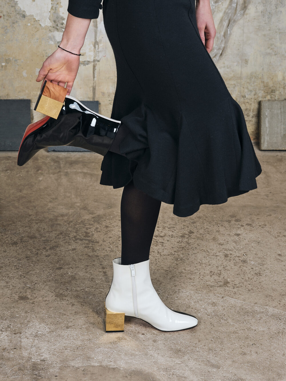 Christian Louboutin Lack Ankle boots – Bild 2