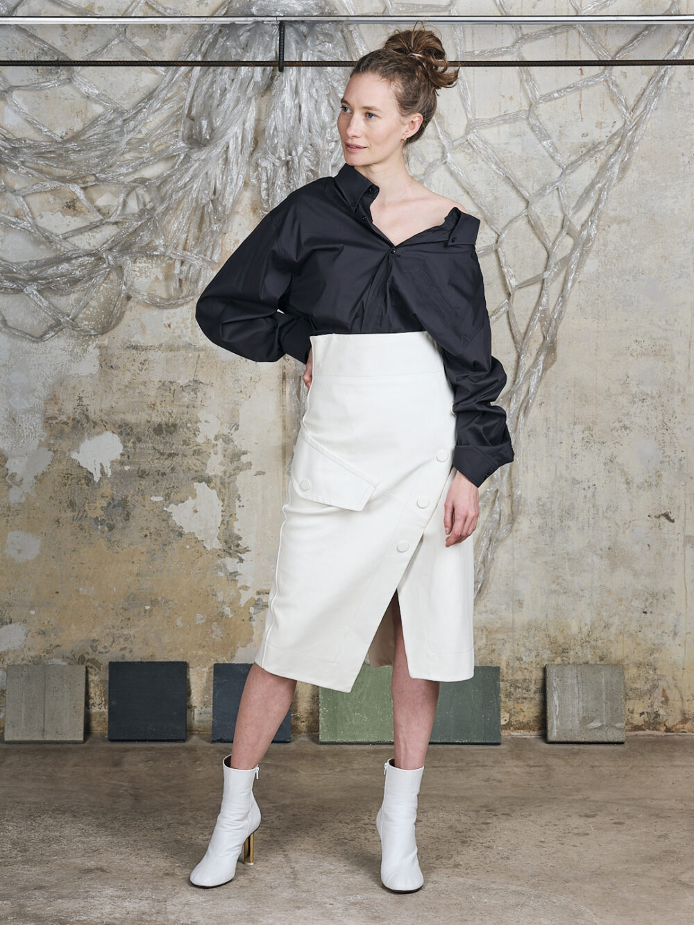 Balenciaga Hemd Swing Kragen schwarz – Bild 4