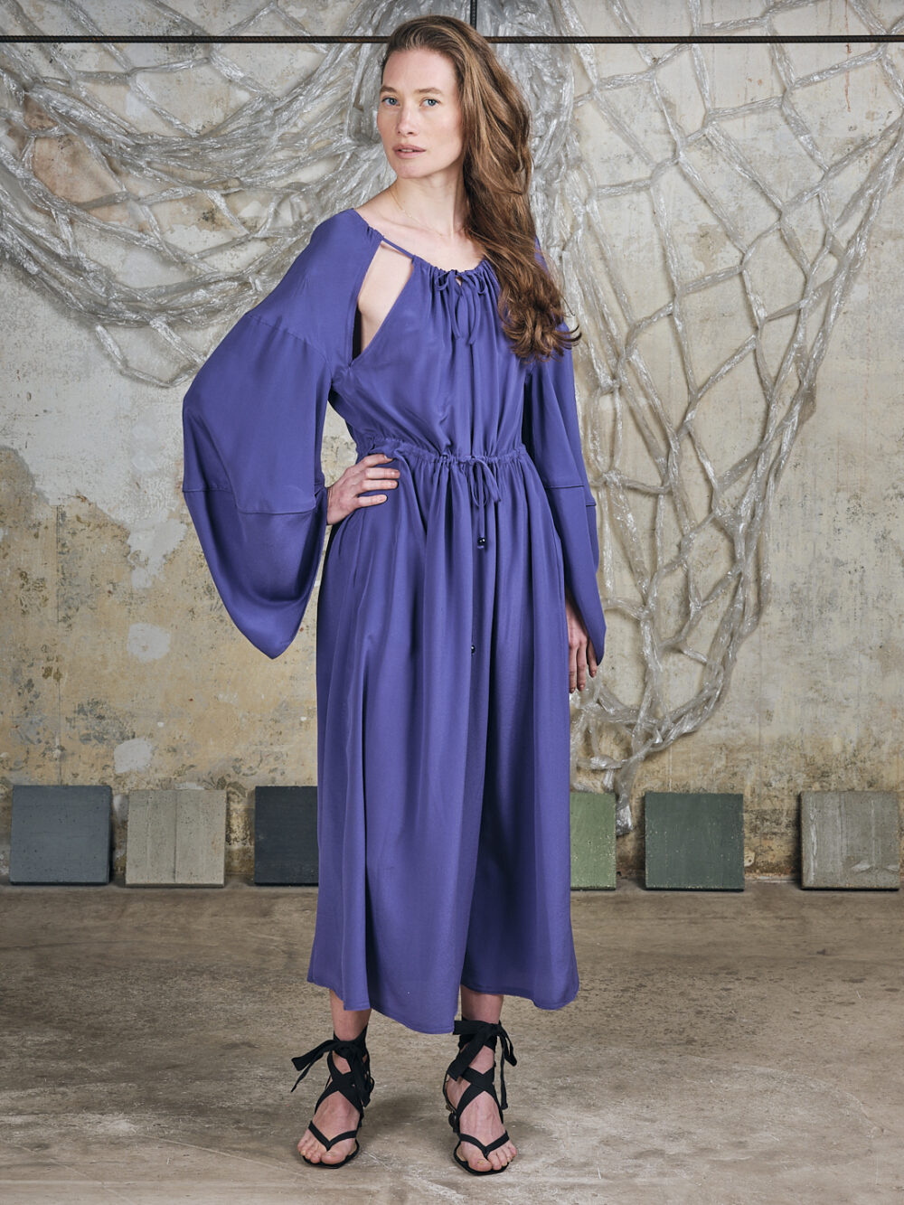 Fendi Kleid rückenfrei mit aufwändigen Ärmeln