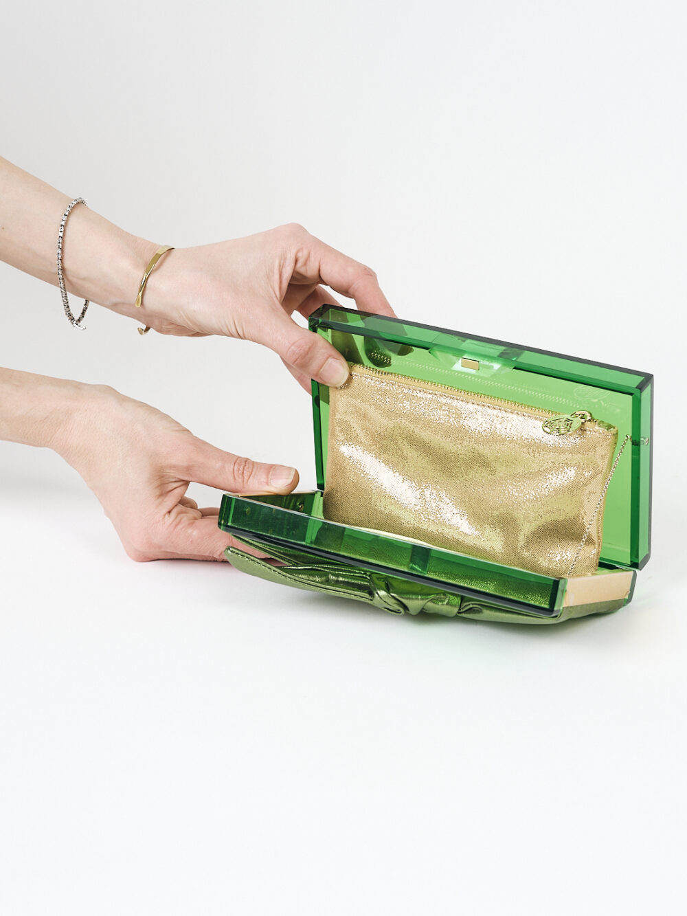 Charlotte Olympia Plexi Clutch – Bild 3