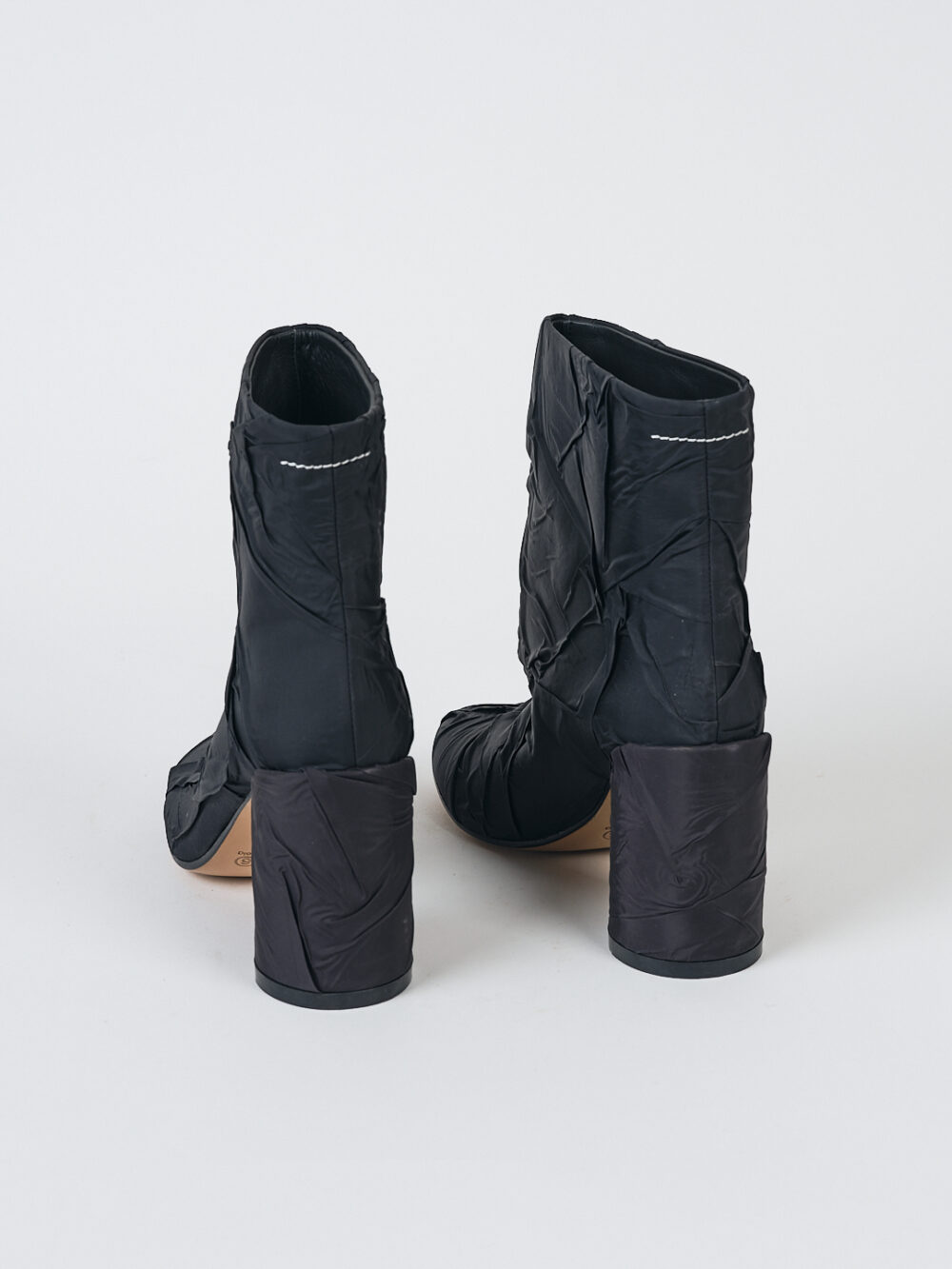 Margiela MM6 Ankle Boots mit Falten – Bild 2